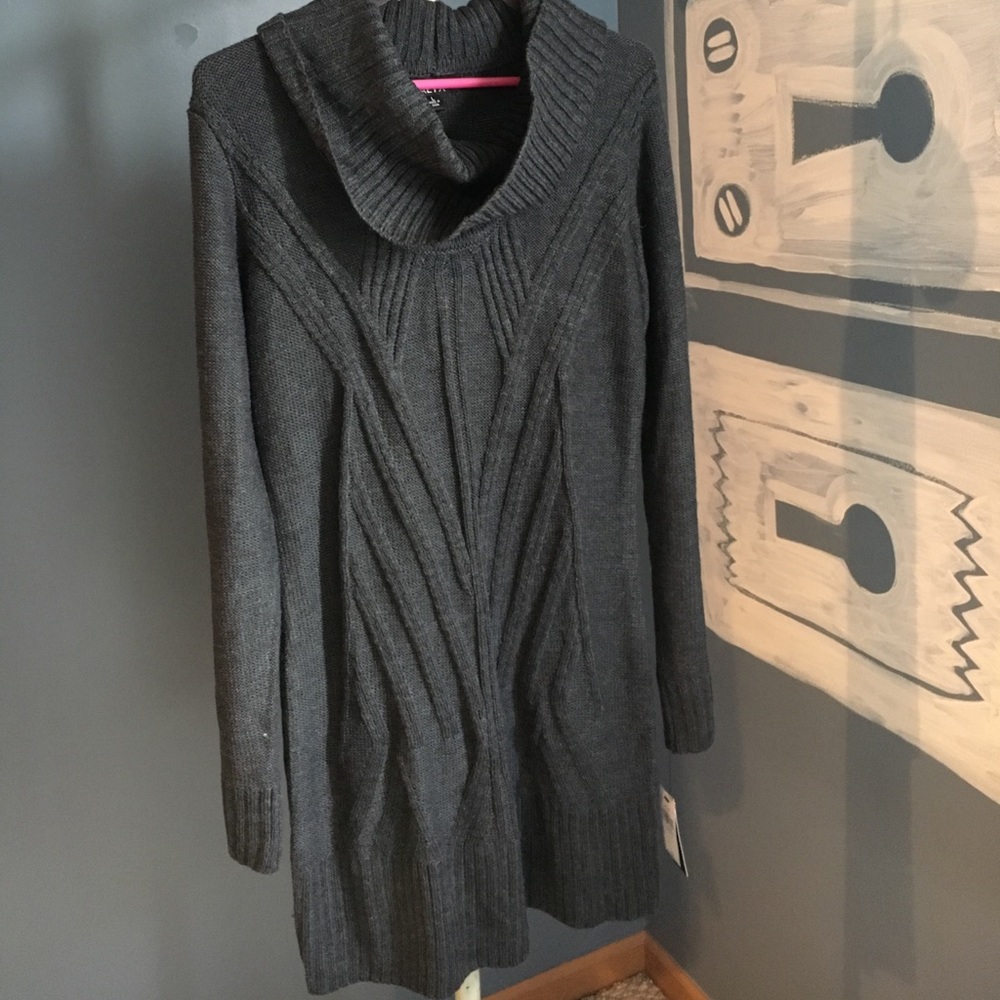 Warm and cozy grey knit tunic