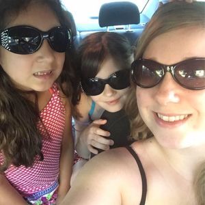 Meet your Posher, Holly