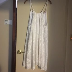 Calyspo white flower halter dress