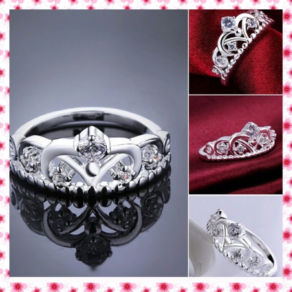 💍👱🏻‍♀️A TOUCH 0f CLASS. STERLING SILVER QUEENS CROWN COCKTAIL DINER RING