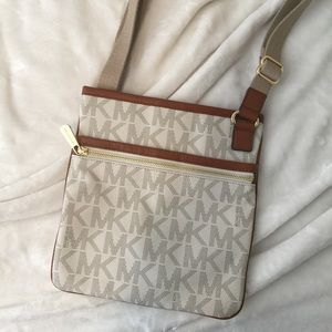 Michael Kors Crossbody Bag
