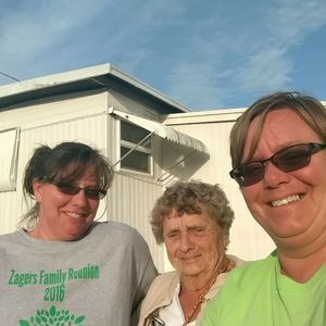 Meet your Posher, Lori