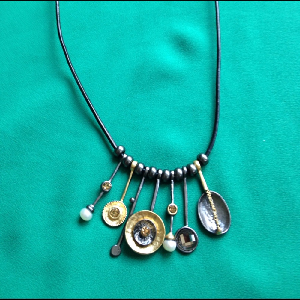 Cute Necklace-NWOT