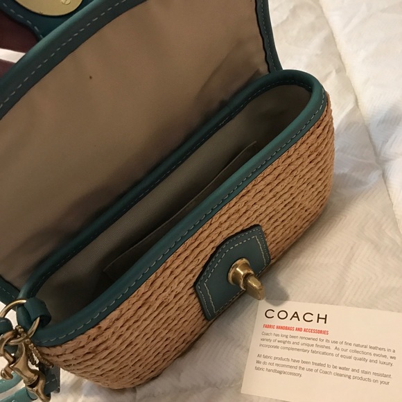 Fun Coach Wristlet - Authentic - Like New!! - Picture 3 of 4