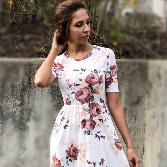 Last One! 🌸Vintage Floral Midi Dress - Picture 3 of 4