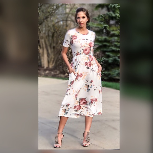 Last One! 🌸Vintage Floral Midi Dress - Picture 4 of 4