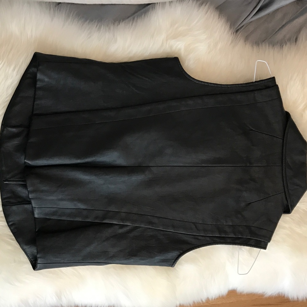 Two by Vince Camuto Moto Vest - Picture 4 of 4