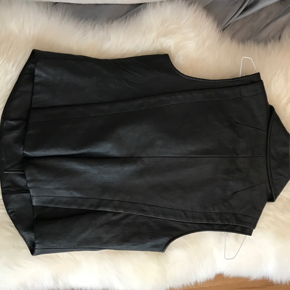 Two by Vince Camuto Moto Vest - Picture 4 of 4