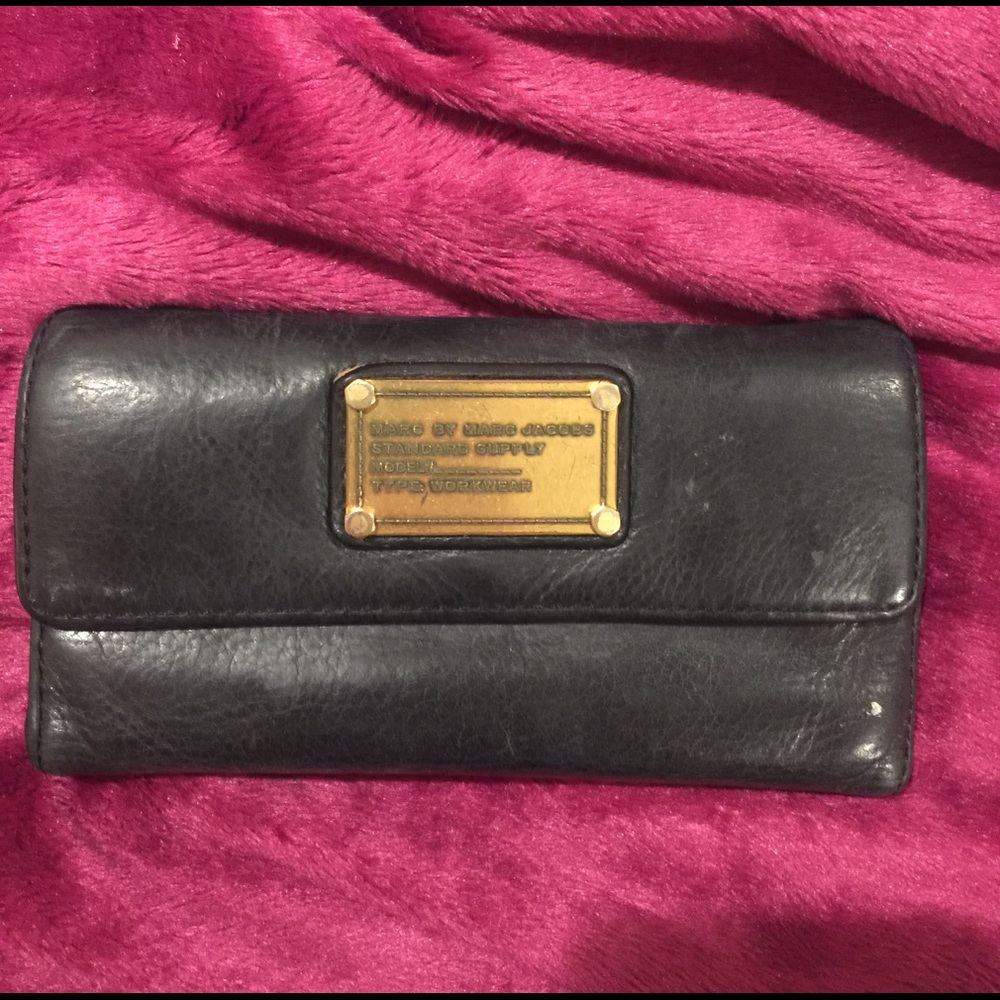 Marc Jacobs wallet