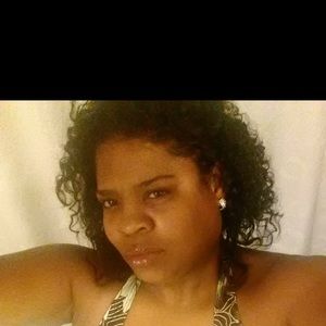 Meet your Posher, Moniqueka