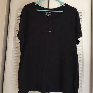 Black t shirt