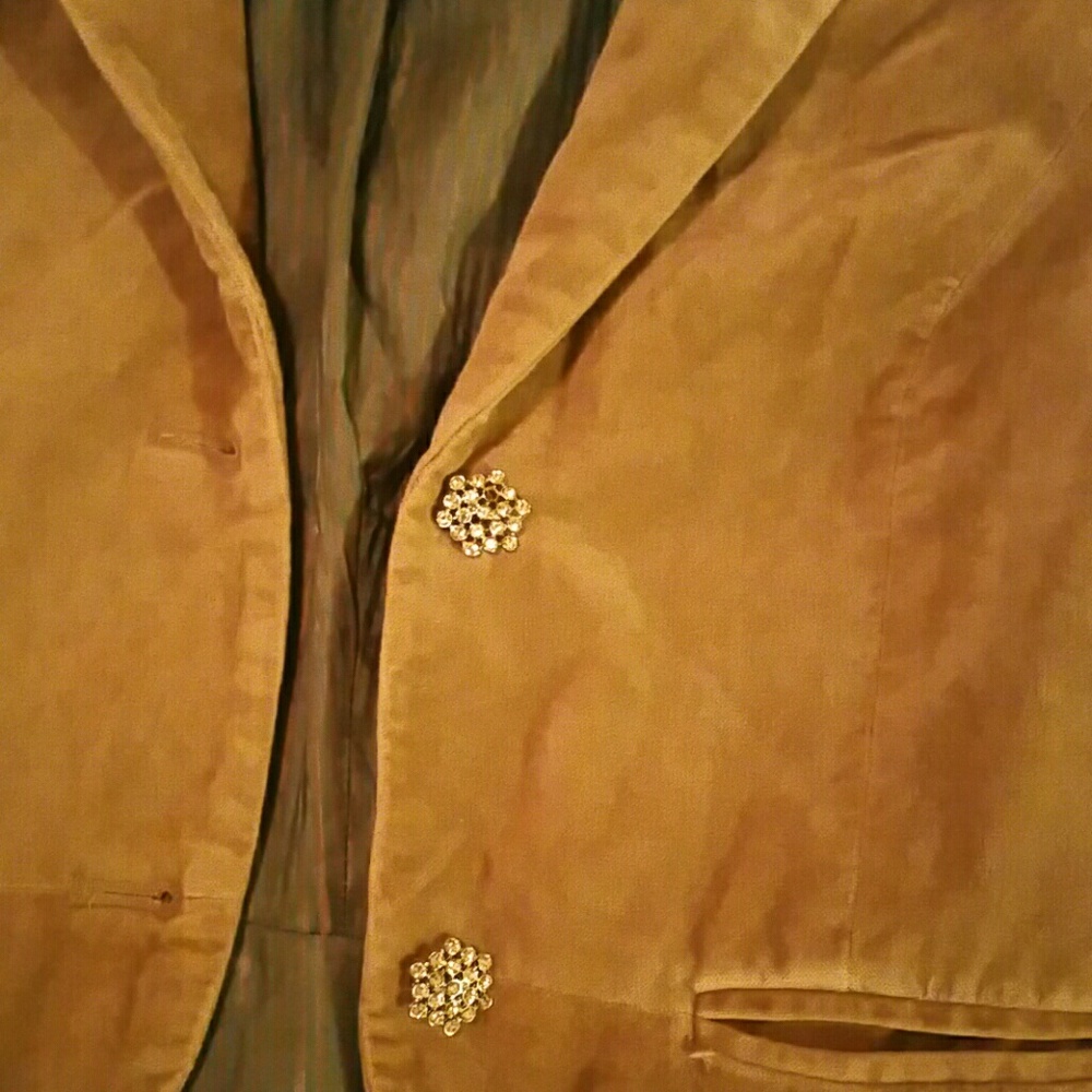 Blazer - Picture 2 of 2