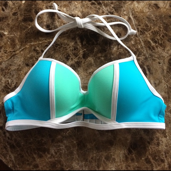 PINK Victoria's Secret Other - 🎉🎉1 Day SALE  Victoria's Secret Pink Bikini Top