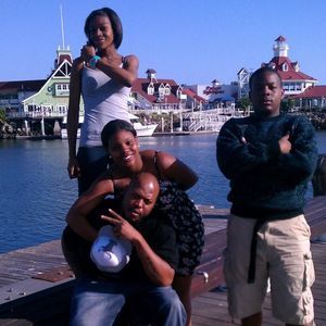 Meet your Posher, Leandre