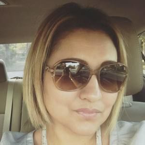 Meet your Posher, Yovanka