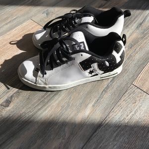 DC skater shoes