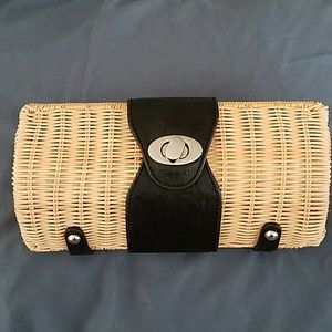 Clutch -- Straw Studios