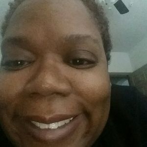 Meet your Posher, Letisha