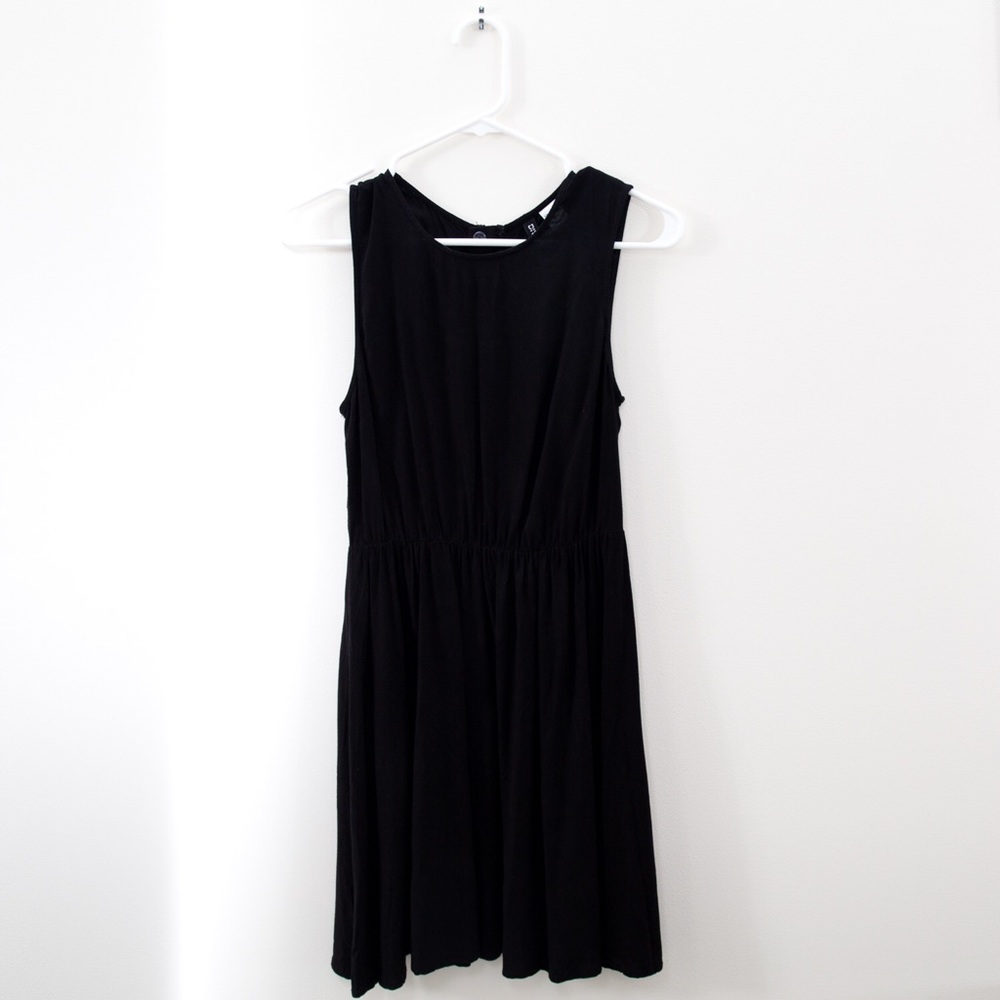 🎉HP🎉H&M little black sundress