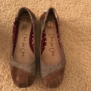 Toms ballet flats only worn once