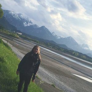 Meet your Posher, Molly