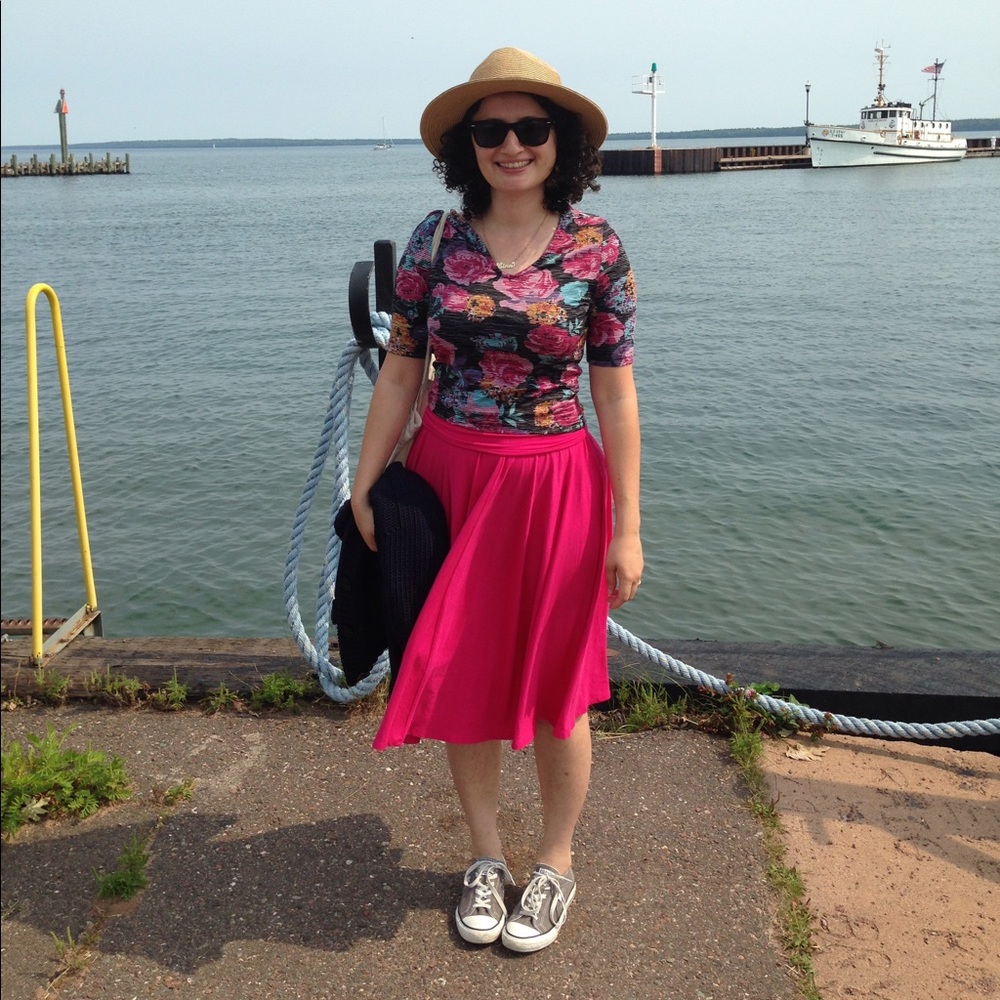 Meet your Posher, Lina