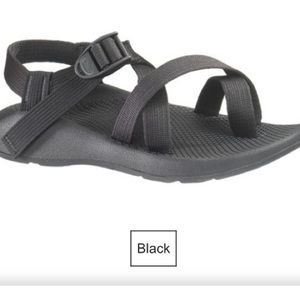 ISO I am looking for black any style Chacos size 6