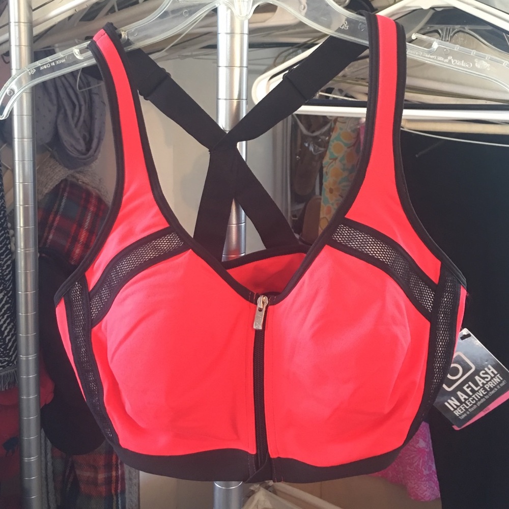 Knockout sports bra 34D NWT