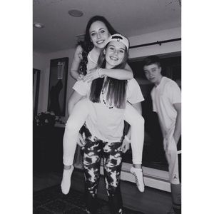 Meet your Posher, Celia