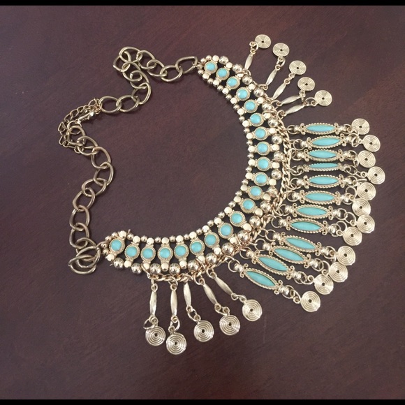 Accessories - Light green and gold plated necklace