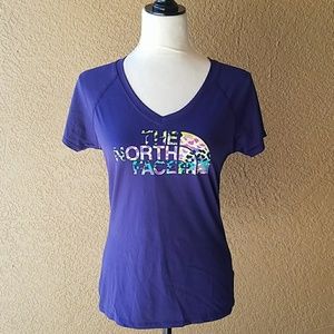 The North Face T-shirt- Never worn!