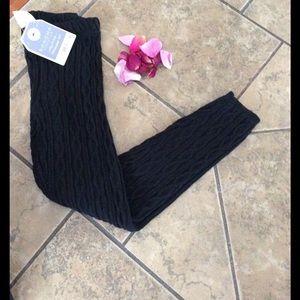 Girls black cable knit leggings