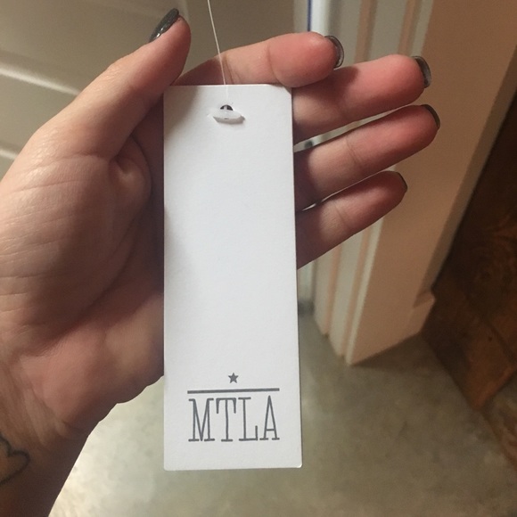 Sweater/jacket - Picture 3 of 4