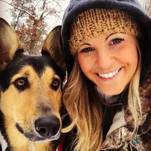 Meet your Posher, Hilary