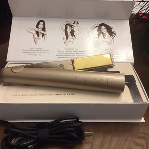Tyme hair curler