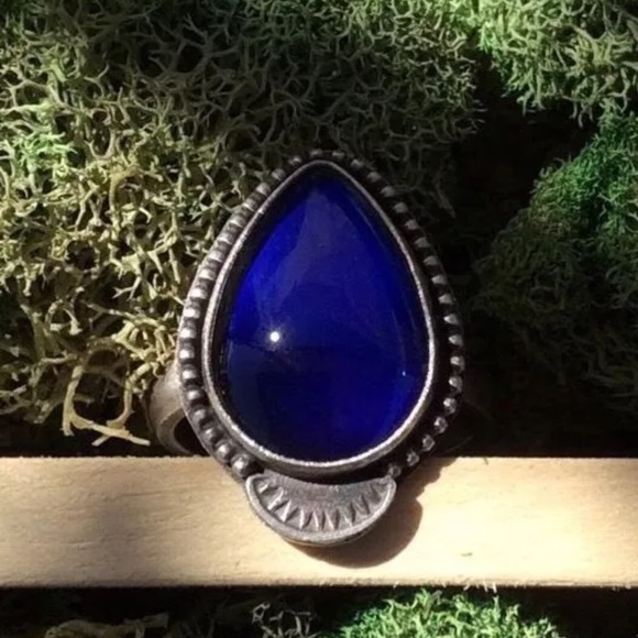 Sterling Silver Mood Ring - Picture 4 of 8