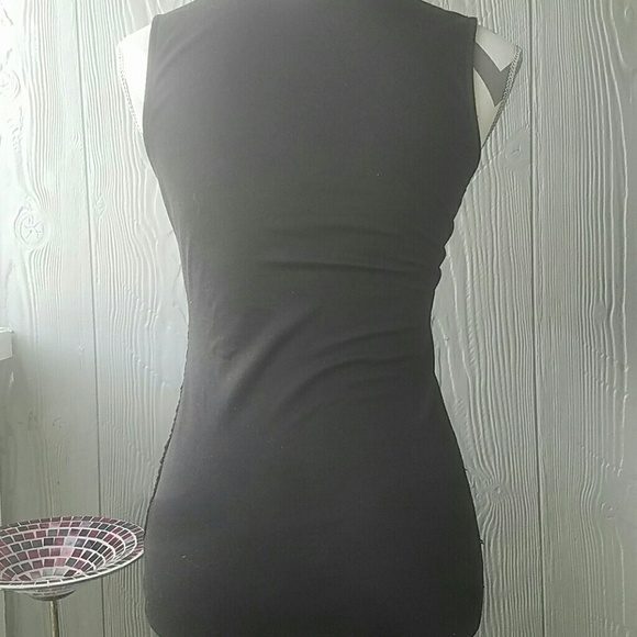 LBD - Picture 3 of 4