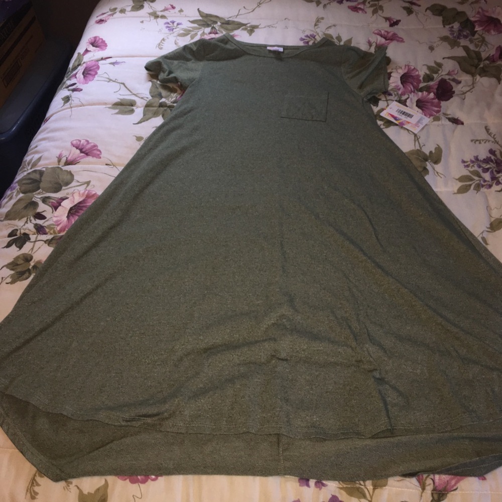 NWT green Carly