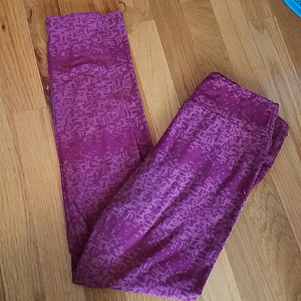 Lularoe OS leggings-damaged-read description
