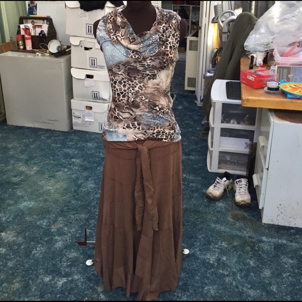 Brown maxi skirt