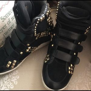 Truth or dare by Madonna studded sneeker