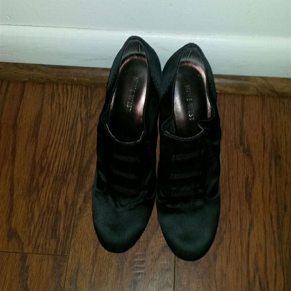 Nine West Satin Shoe