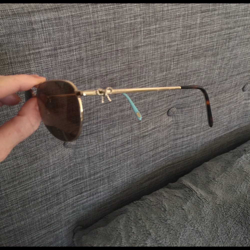 Brand New Tiffany aviator sunglasses