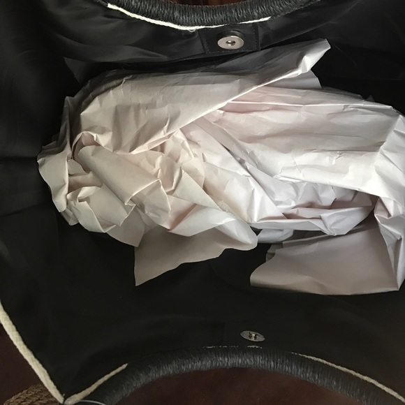 Magid Zigzag Ring Tote Bag - Picture 4 of 4