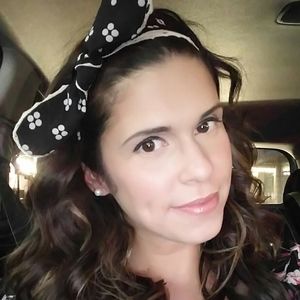 Meet your Posher, Carina