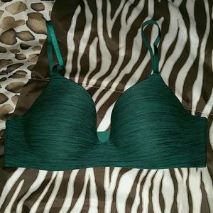 Victoria's Secrets Sports Bra