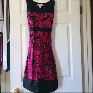 Gorgeous maternity dress