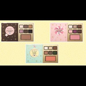 Too faced Christmas holiday palettes!