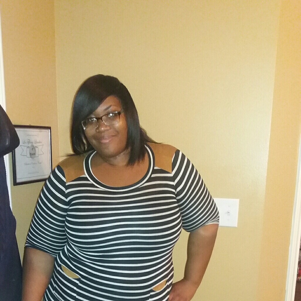 Meet your Posher, Valacia