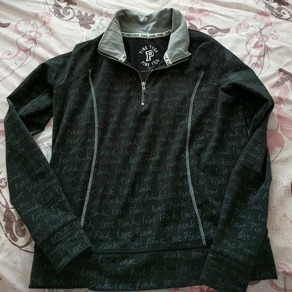 VS PINK Pullover